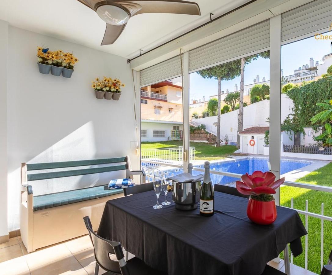 Apartamento El Oasis Vip-Τορρεμολίνος Εξωτερικό φωτογραφία